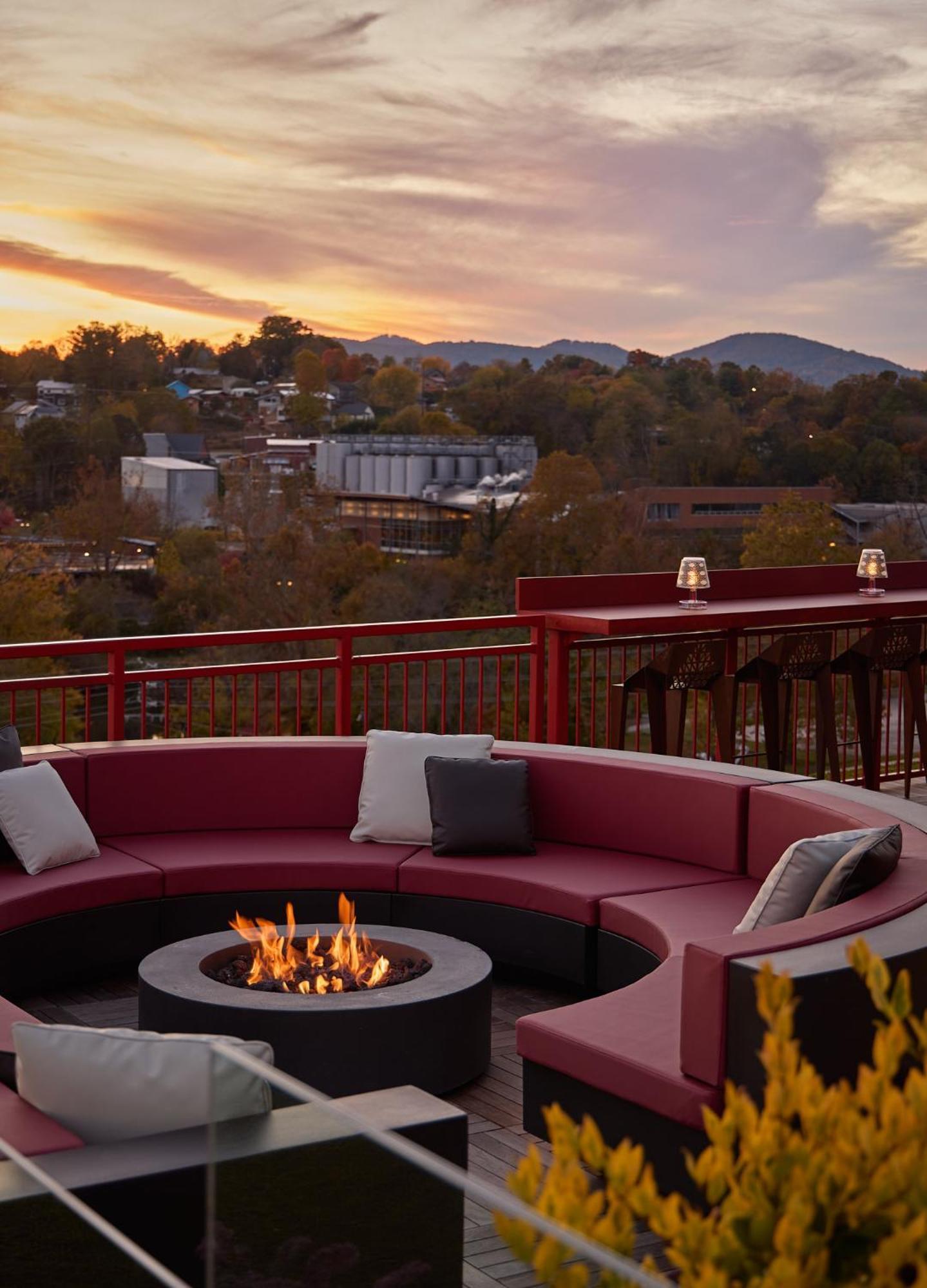 The Radical Asheville, Tapestry Collection By Hilton Экстерьер фото