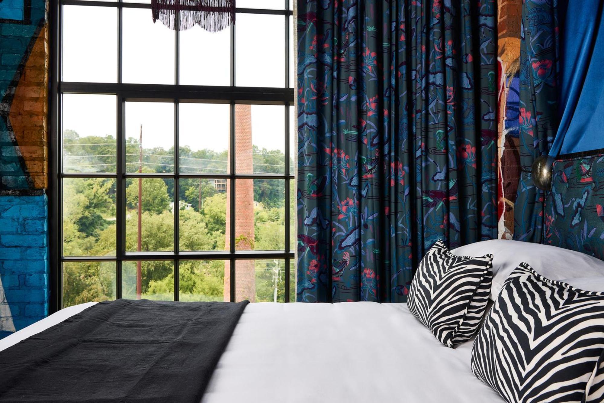 The Radical Asheville, Tapestry Collection By Hilton Экстерьер фото